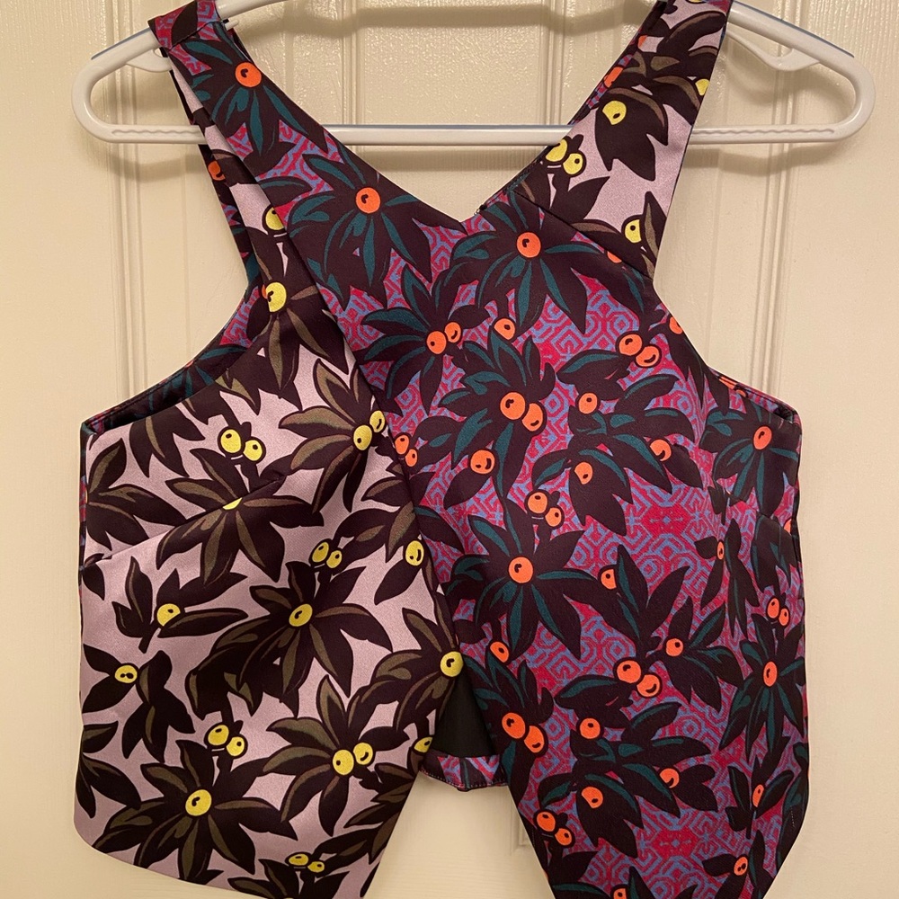 Topshop berries sleeveless crop top